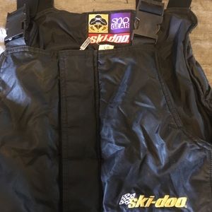 Skidoo snow pants